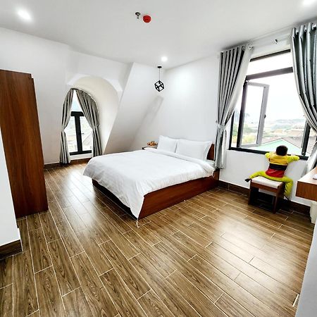 Happy Bun Hotel Далат Екстер'єр фото